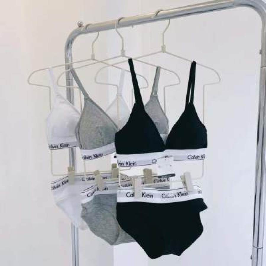 [New products for sale in 2023]breasted sports(2 piece set with padding) underwear women's bottoming fitness shockproof bra gather support no steel ring sexy